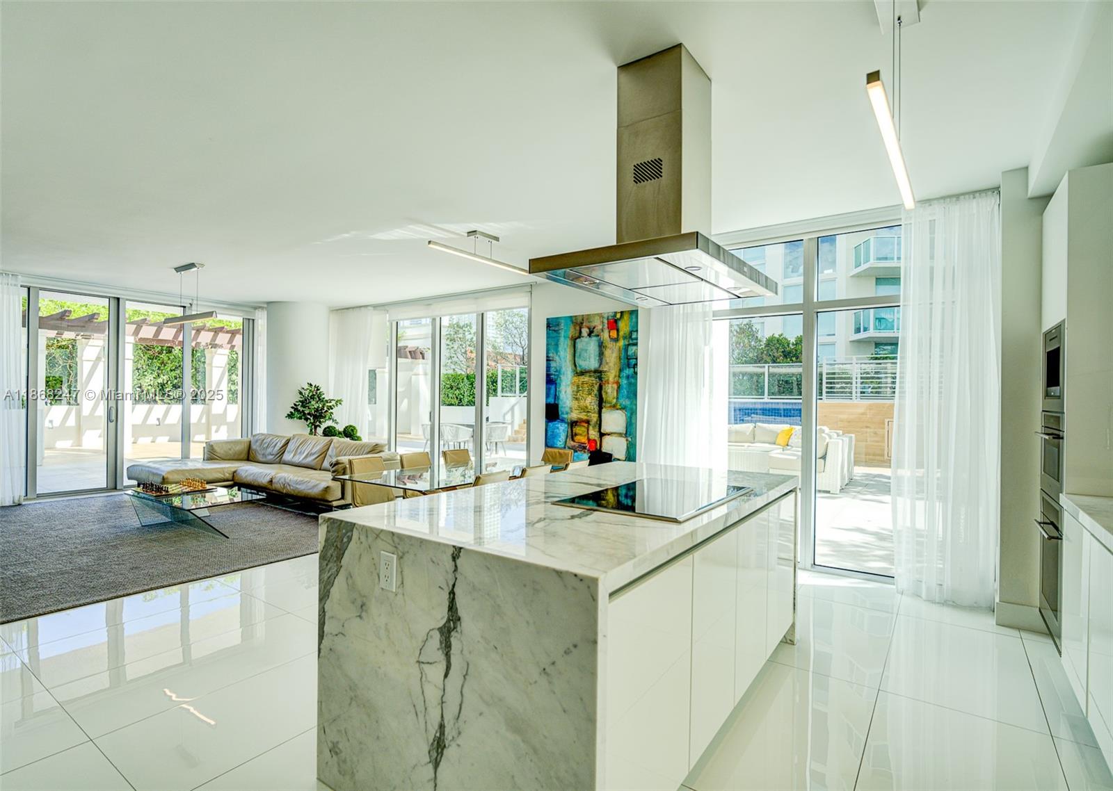 PARQUE TOWERS CONDO - Residential