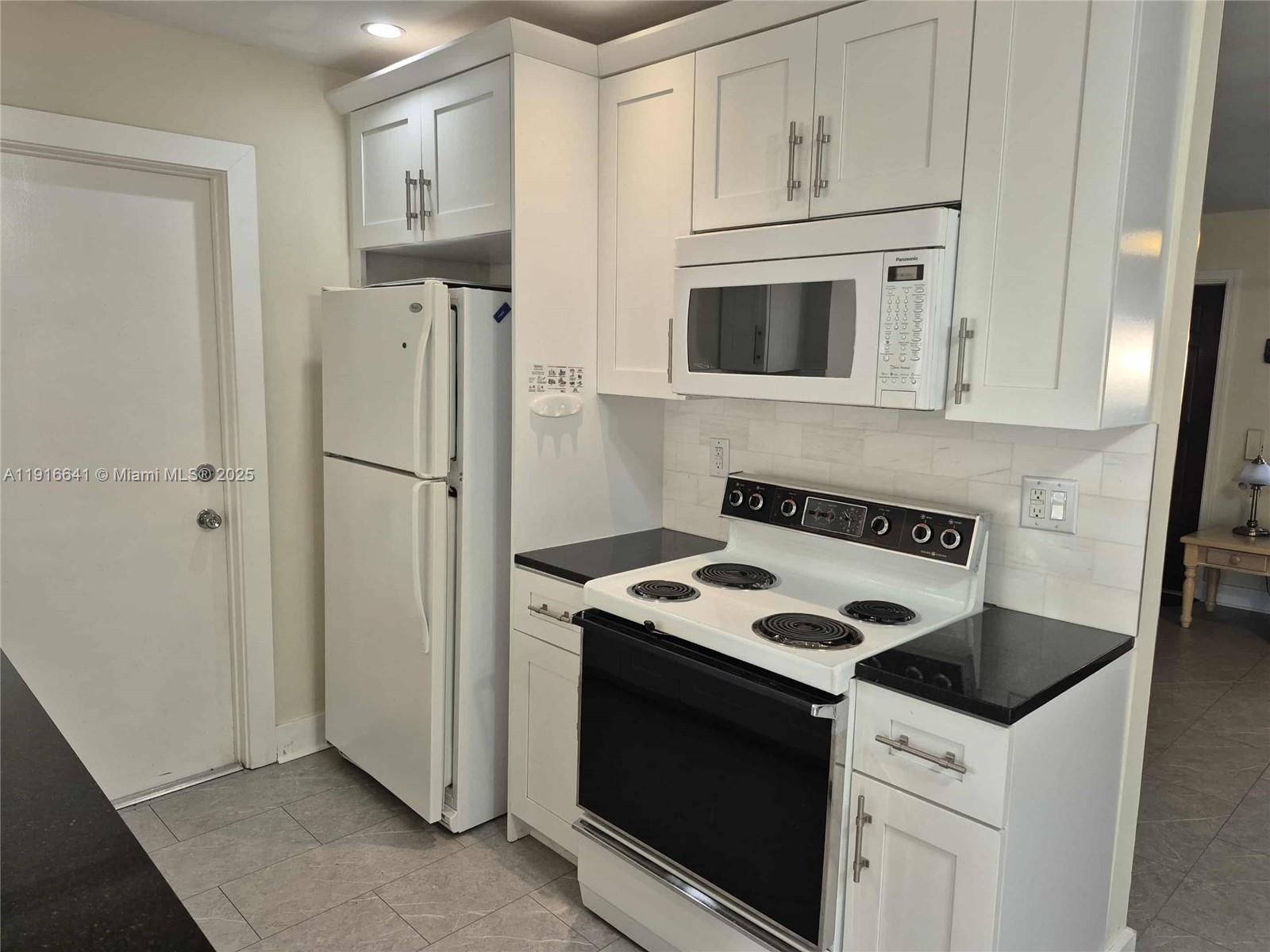 MAINLANDS OF TAMARAC LAKE - Residential