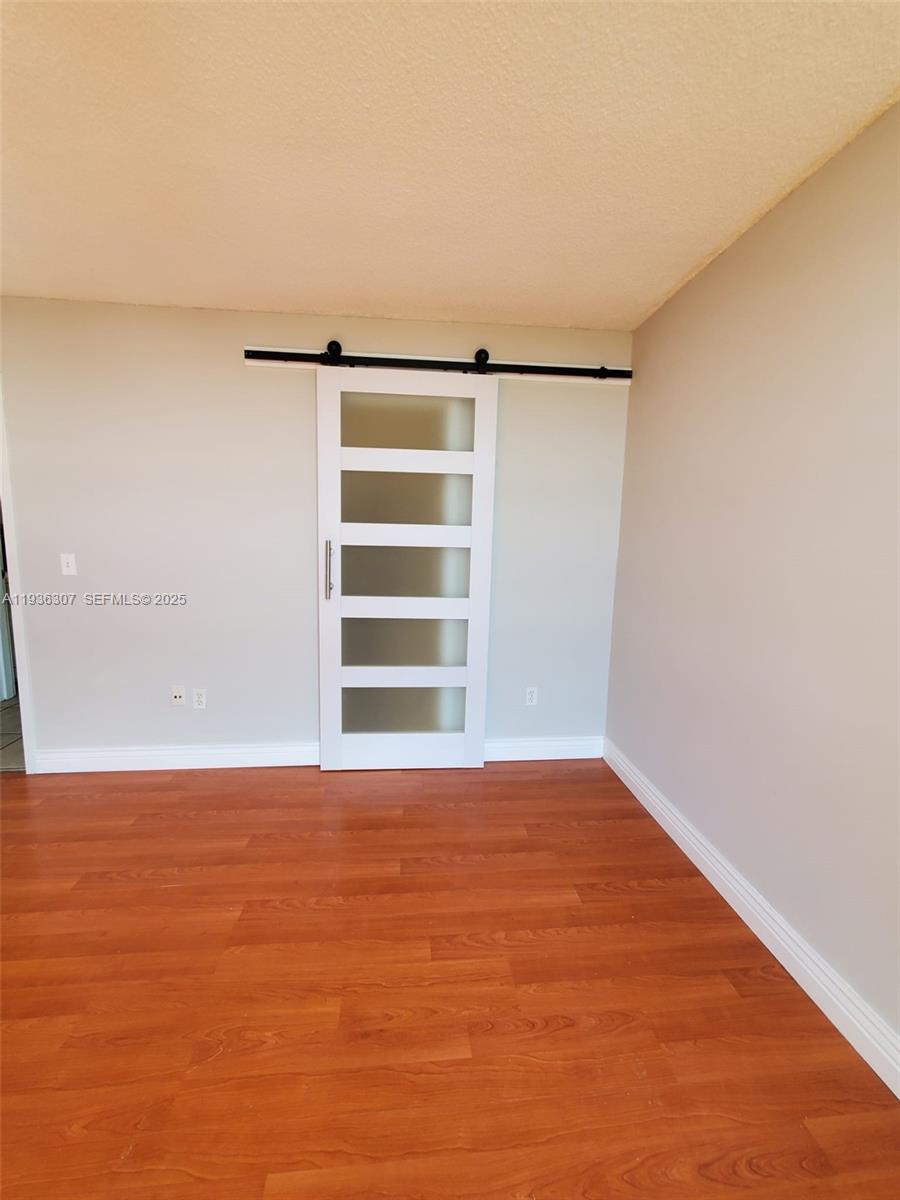 VECINO DEL MAR CONDO - Residential