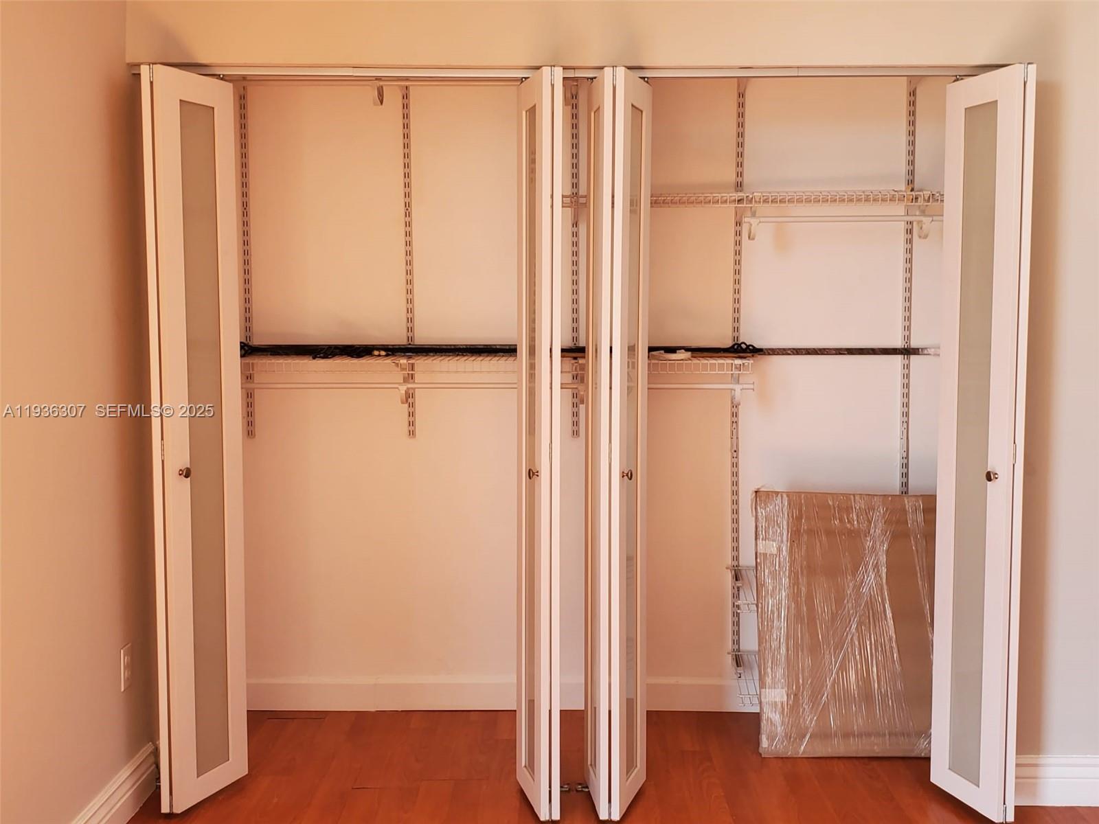 VECINO DEL MAR CONDO - Residential