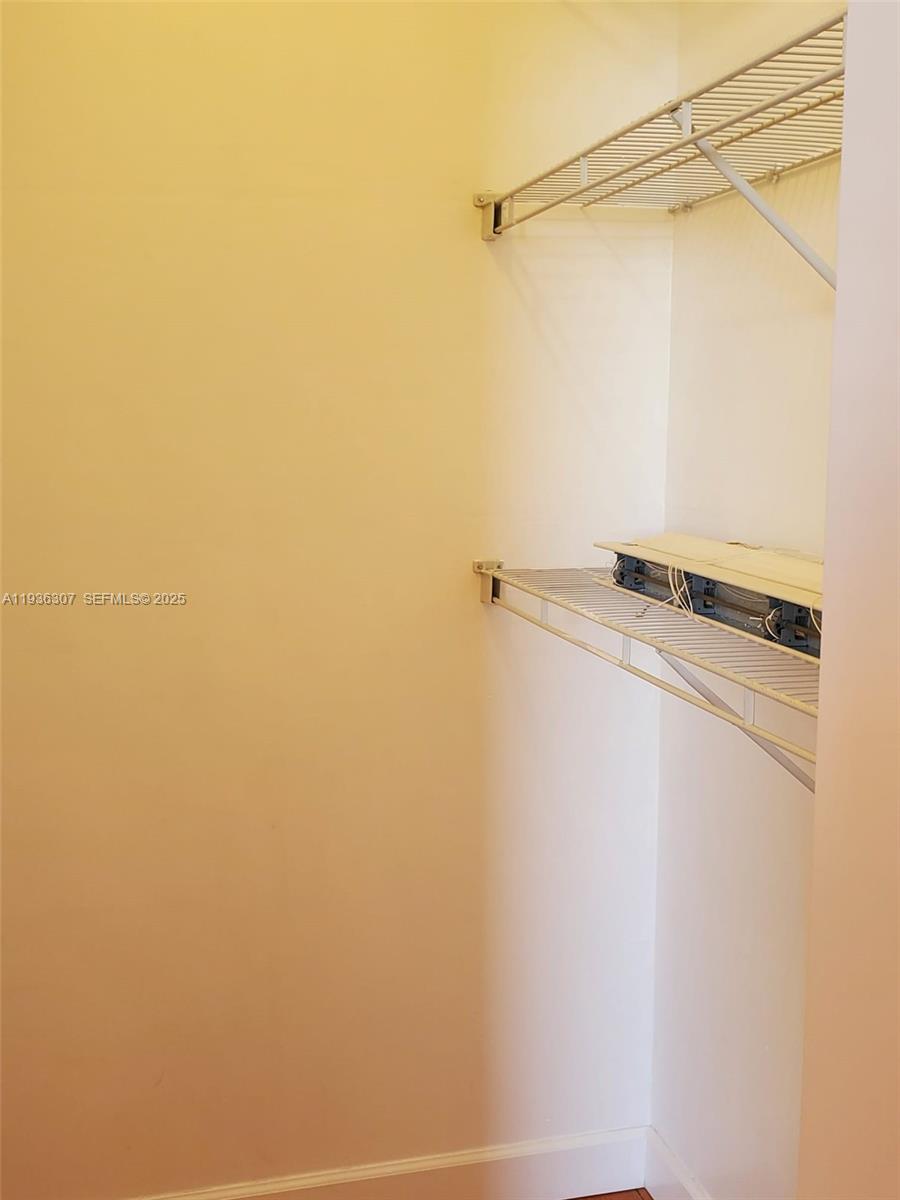 VECINO DEL MAR CONDO - Residential