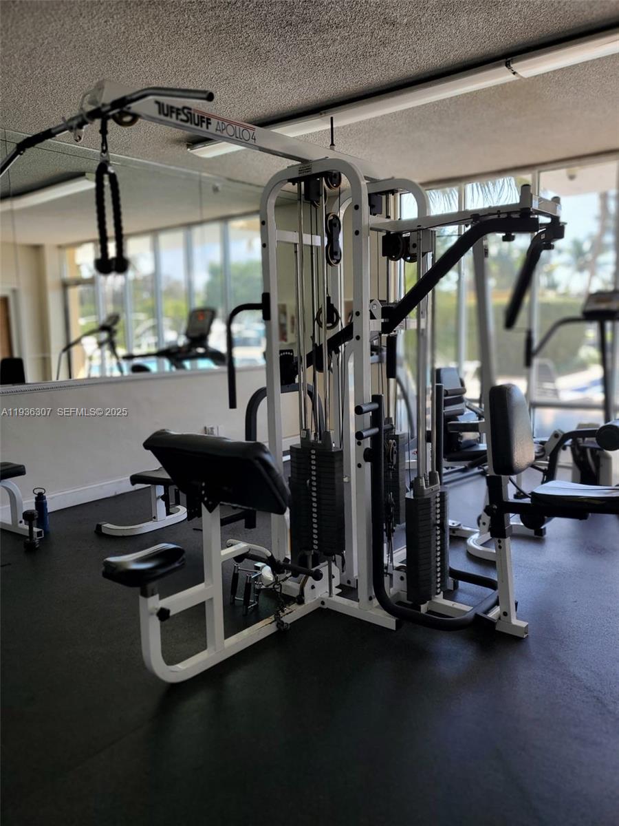 VECINO DEL MAR CONDO - Residential