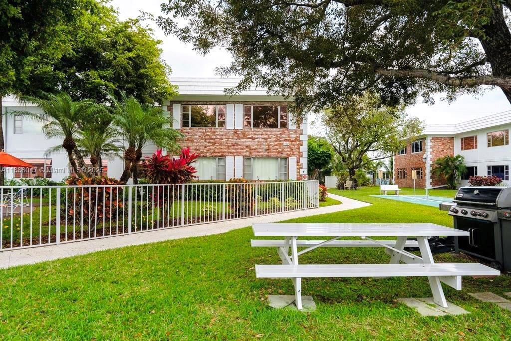 VIRGINIAN APARTMENTS - Residential