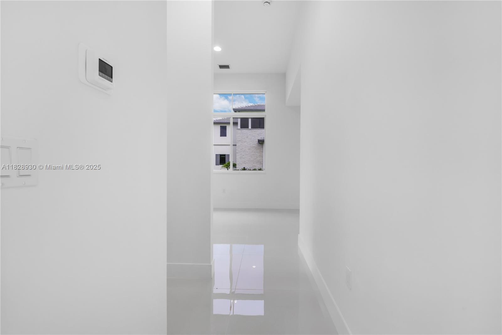 BRISTOL RESERVE - Residential