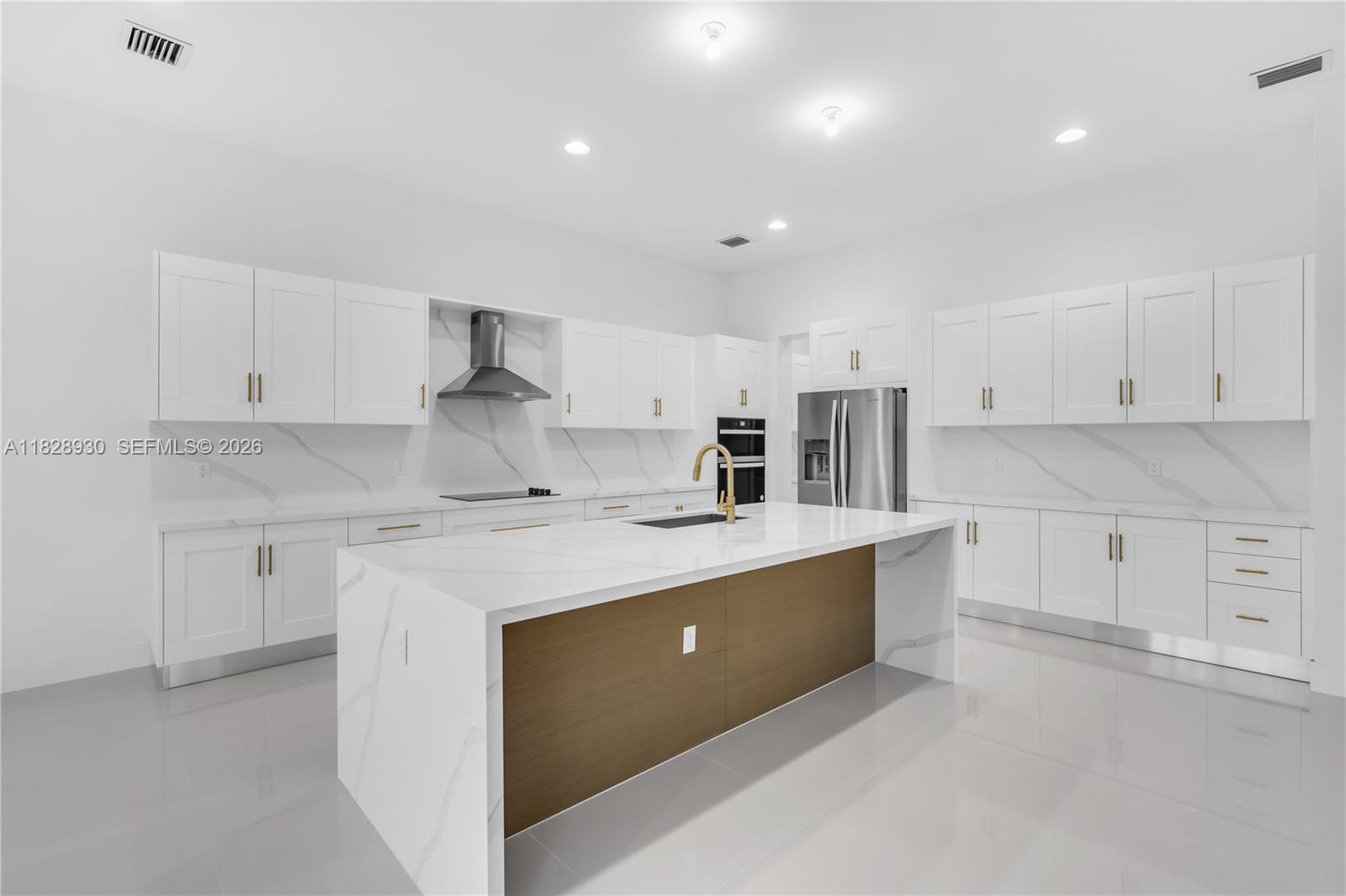 BRISTOL RESERVE - Residential