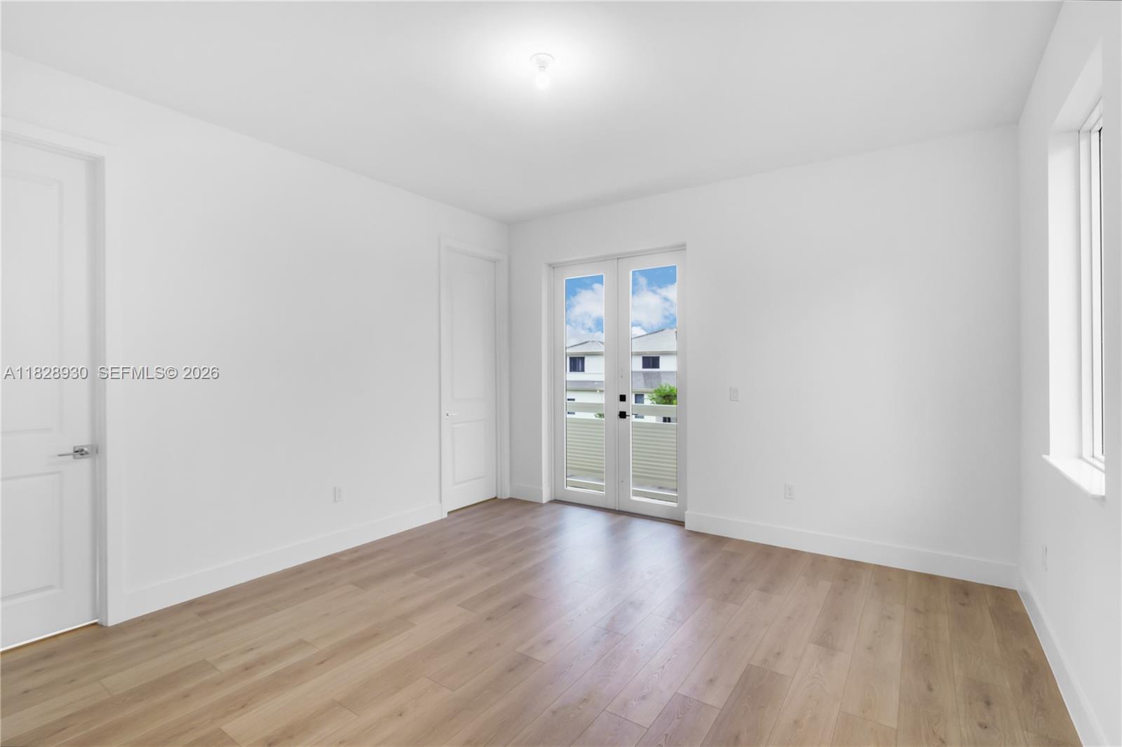 BRISTOL RESERVE - Residential