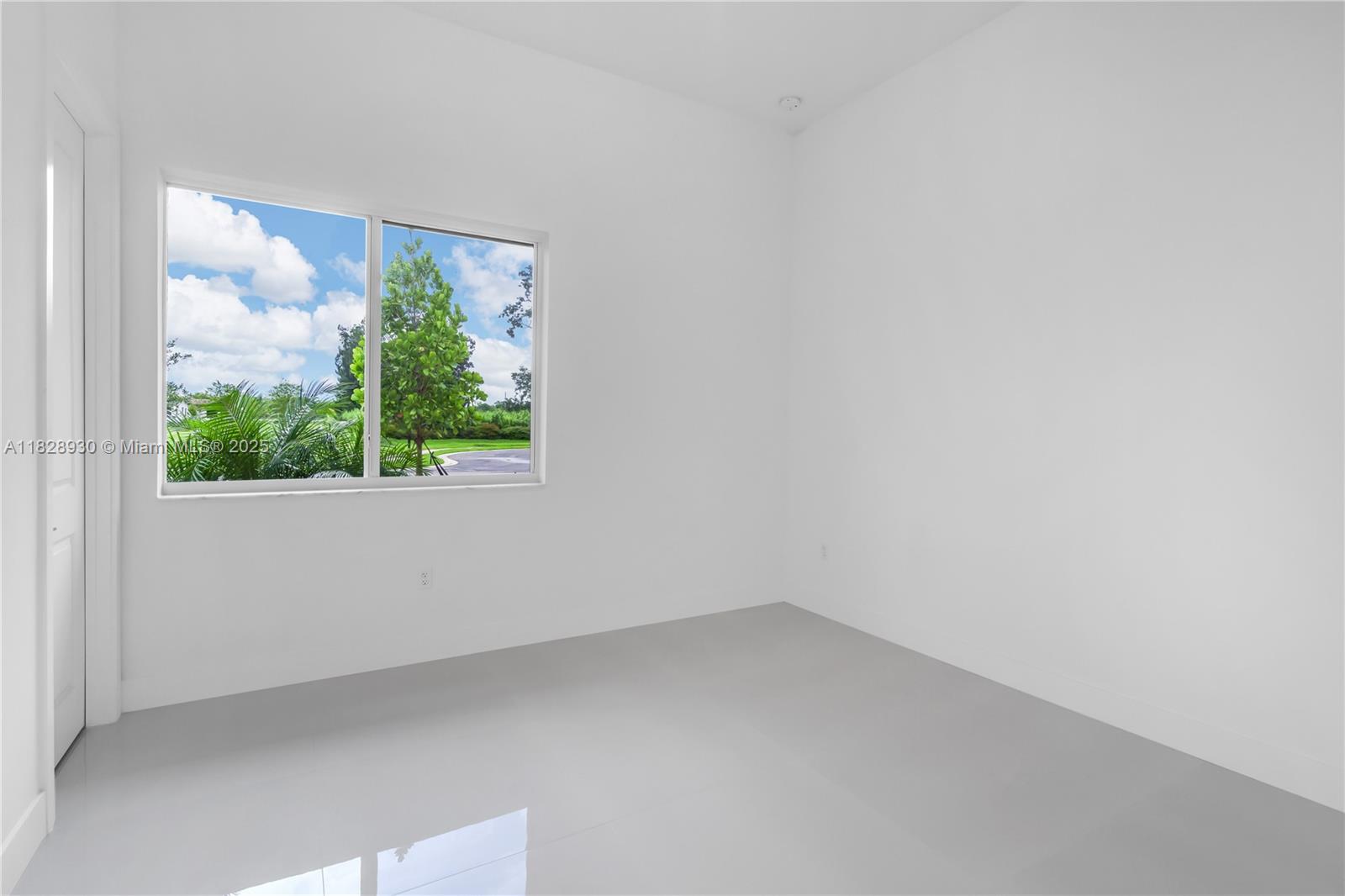 BRISTOL RESERVE - Residential