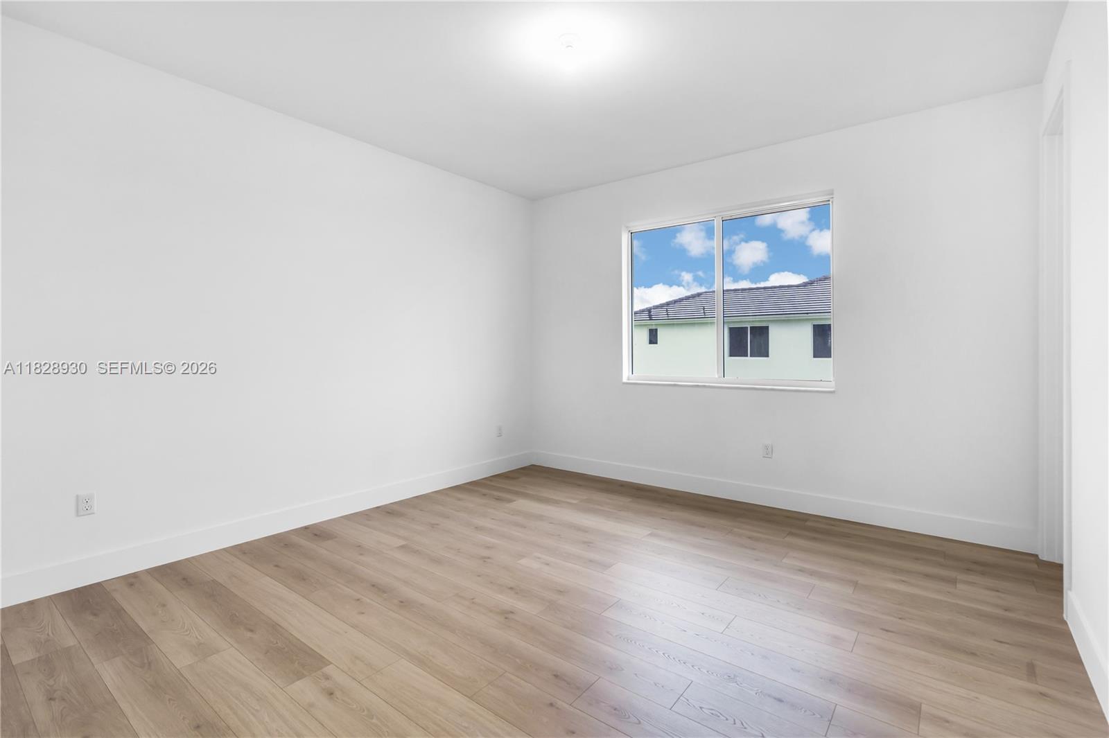BRISTOL RESERVE - Residential