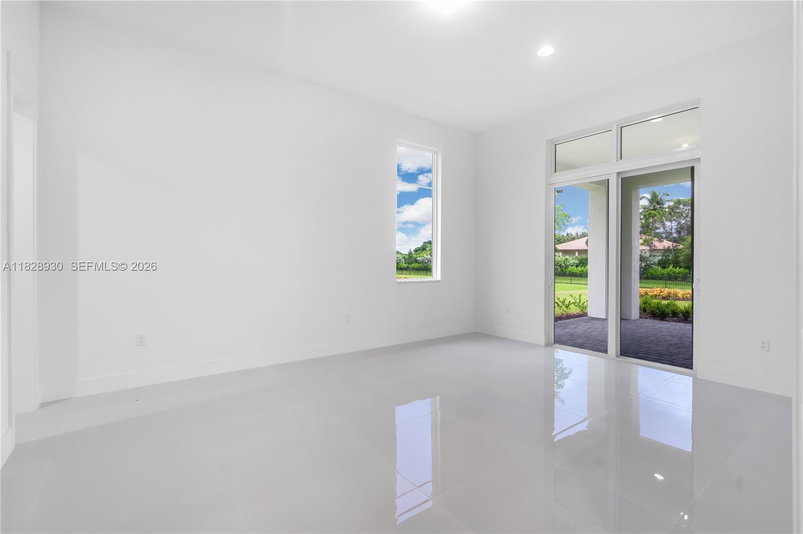 BRISTOL RESERVE - Residential