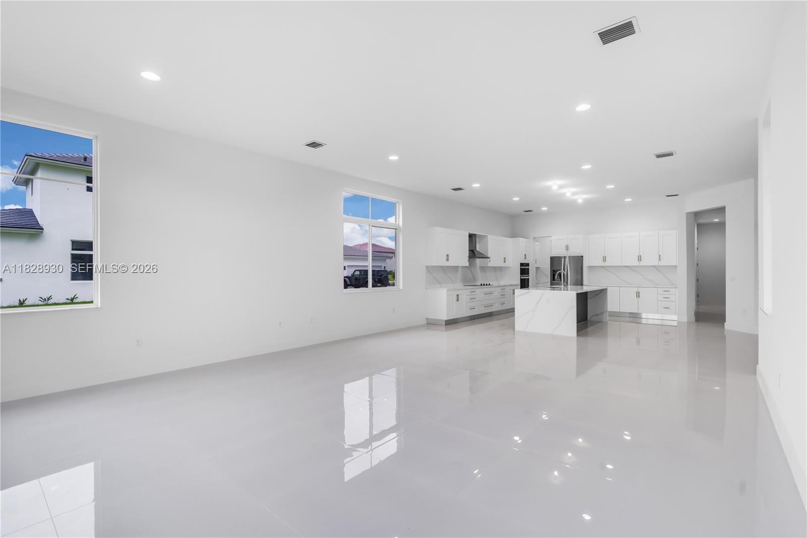 BRISTOL RESERVE - Residential