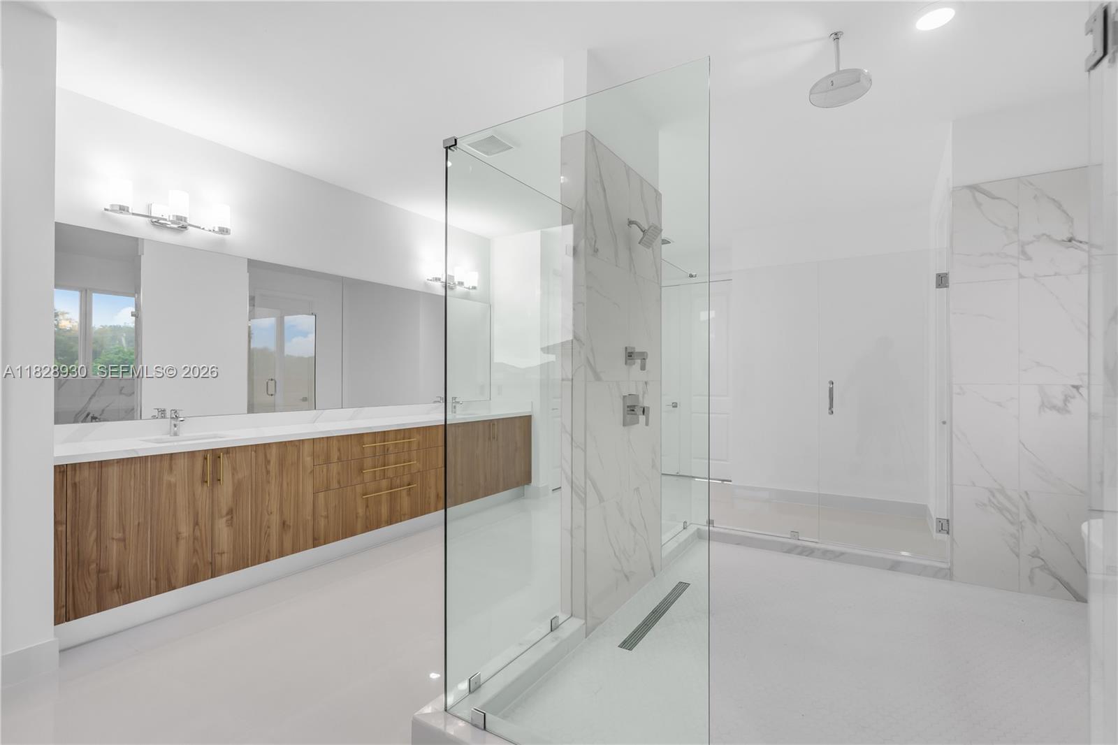 BRISTOL RESERVE - Residential