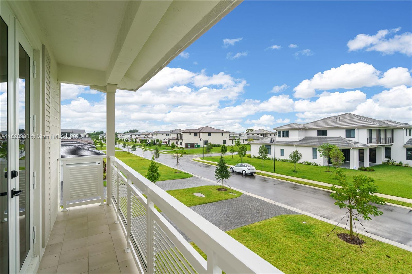 BRISTOL RESERVE - Residential