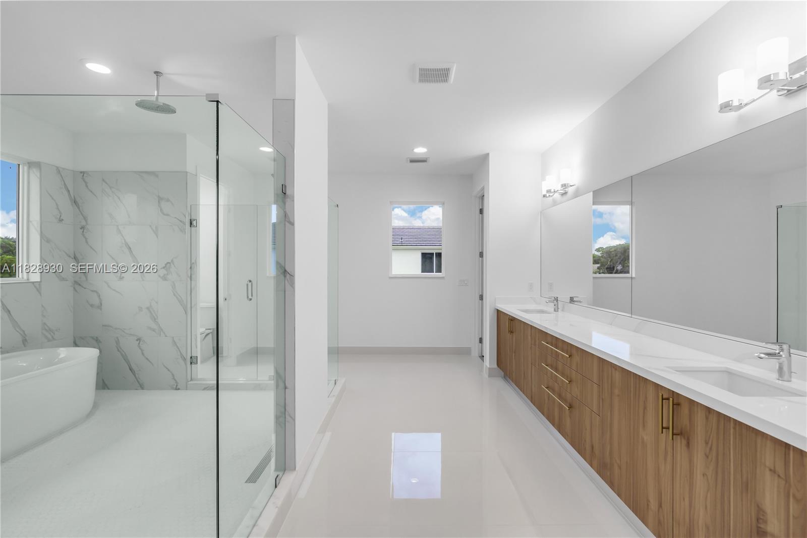 BRISTOL RESERVE - Residential