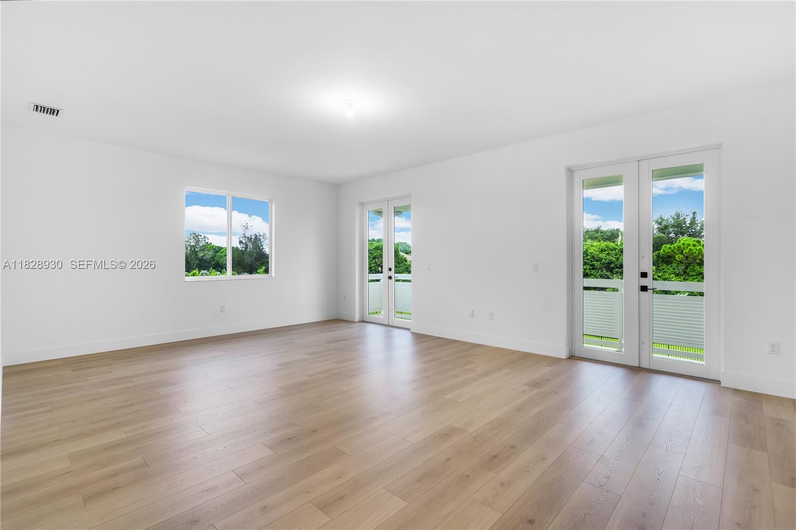 BRISTOL RESERVE - Residential