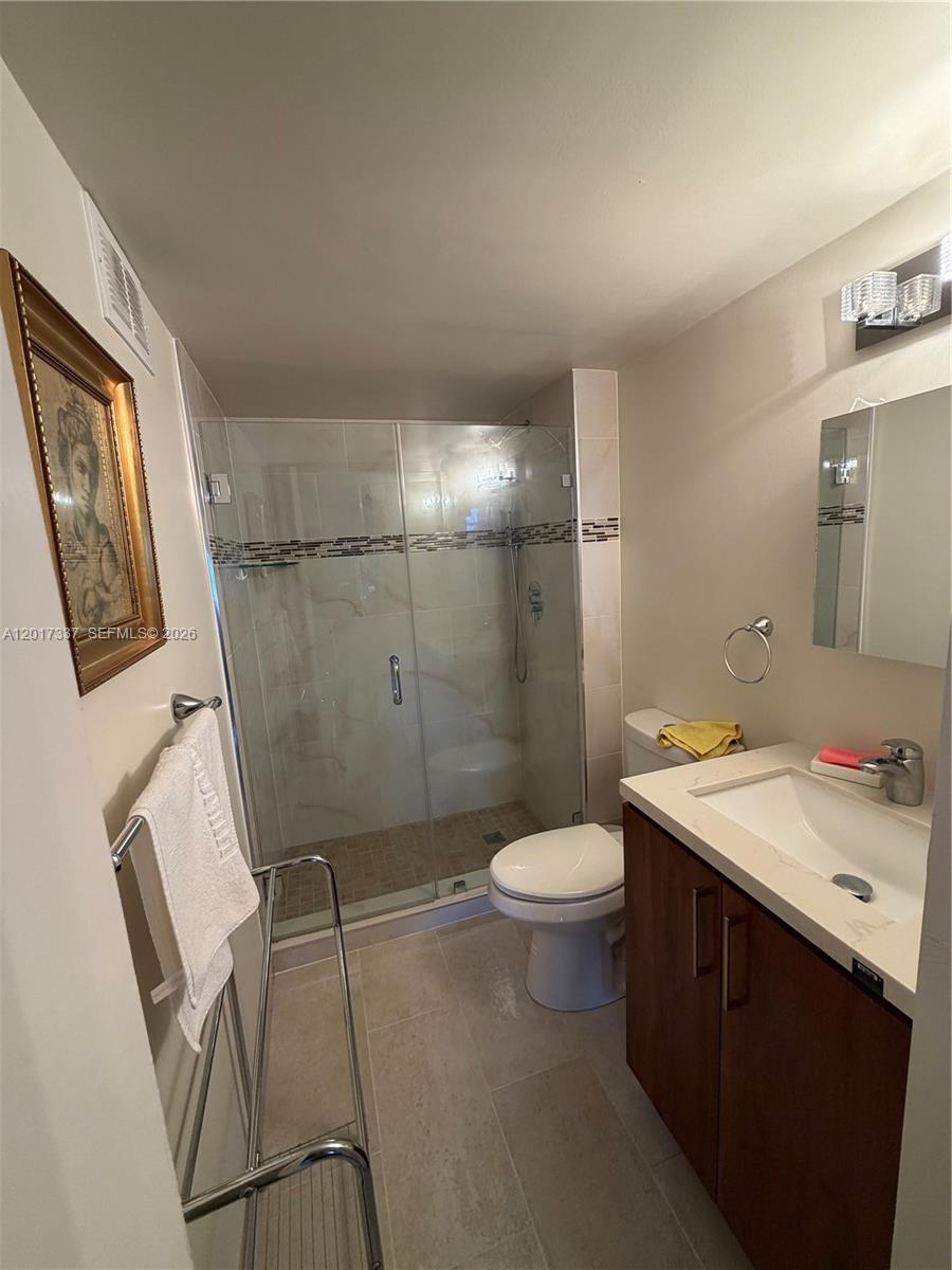 COMMODORE PLAZA CONDO - Residential