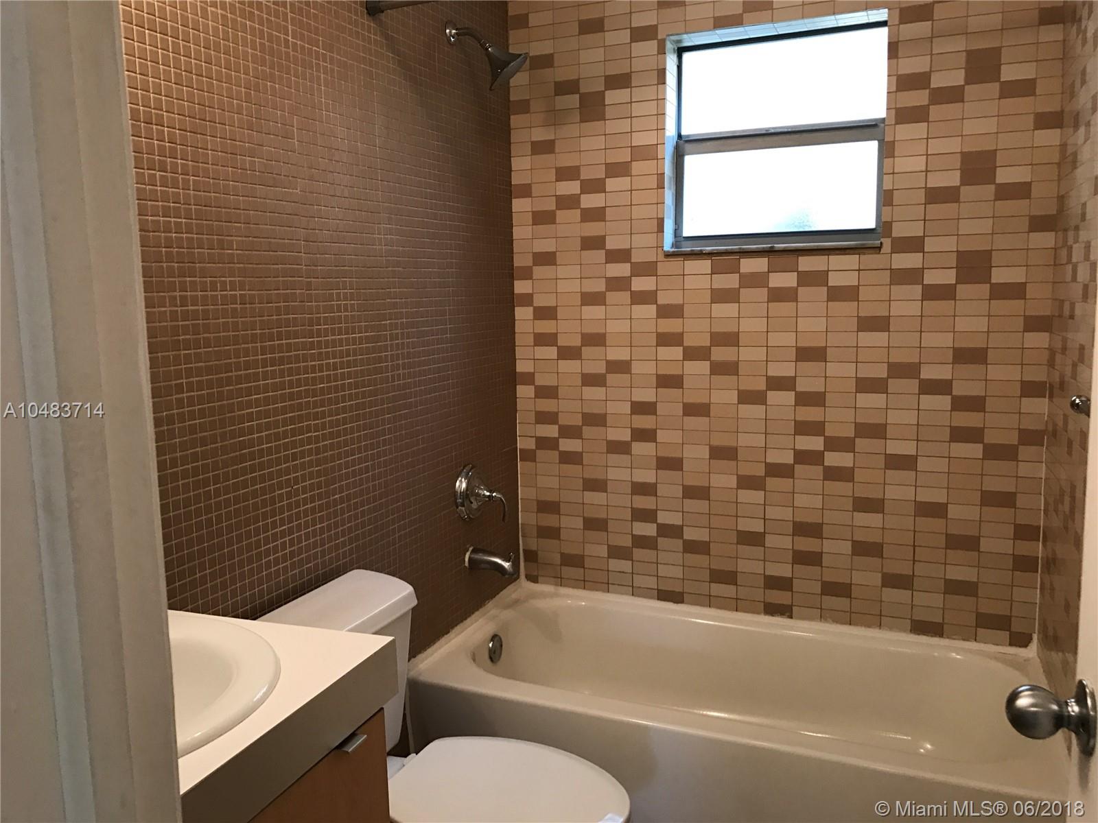 RUE VERSAILLES CONDO - Residential Lease