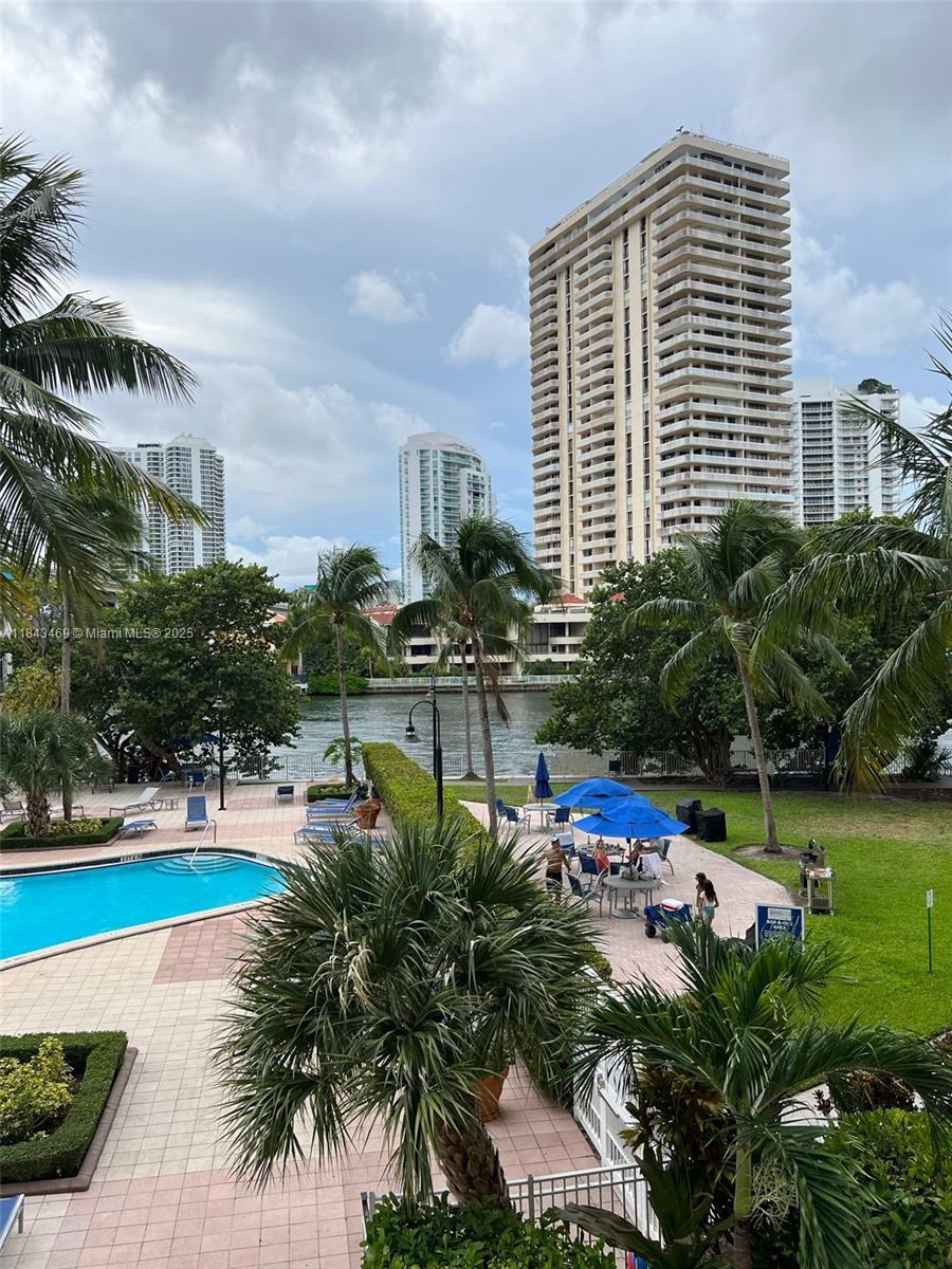 OCEANVIEW BUILDING A COND - Residential