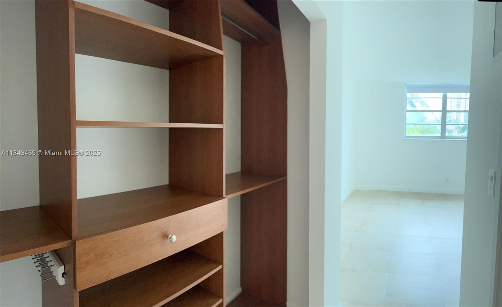 OCEANVIEW BUILDING A COND - Residential