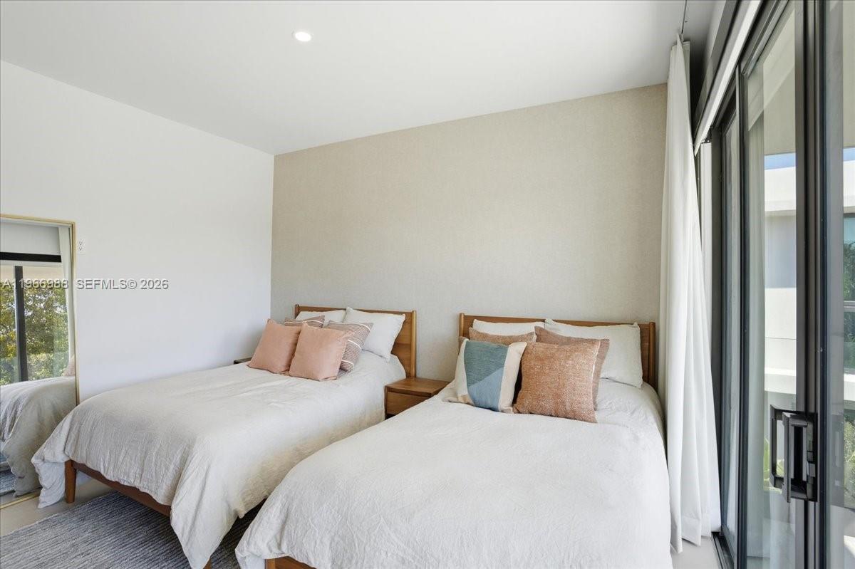 NAUTILUS SUB - Residential