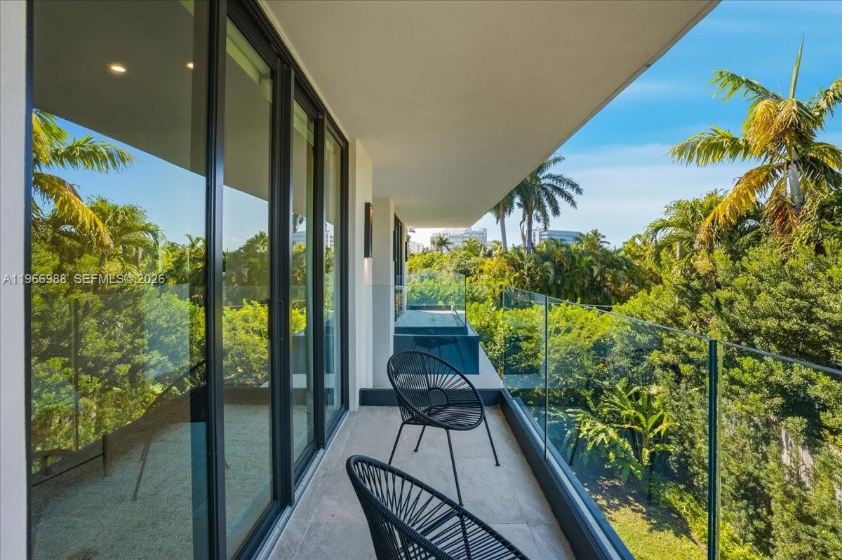 NAUTILUS SUB - Residential