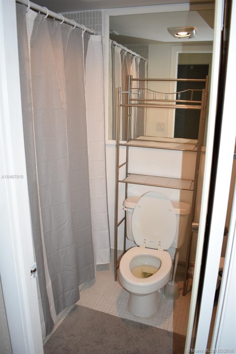 INVERRARY C C PH IV - Residential Lease