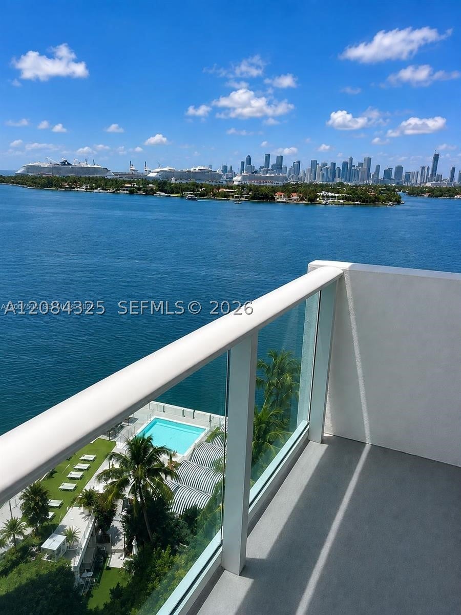 1200 West Ave 1206