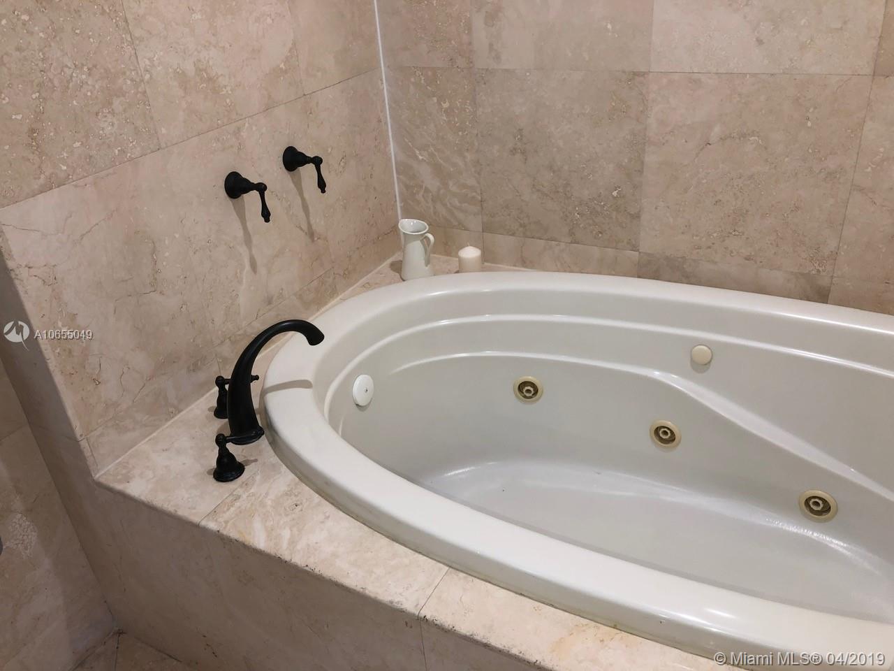 CORAL GABLES COUNTRY CLUB - Residential Lease