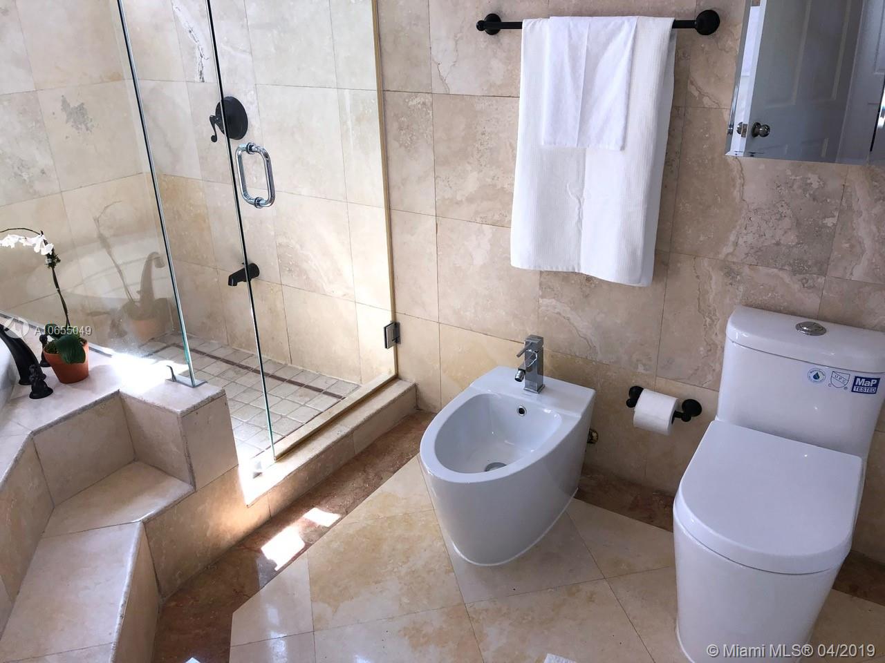 CORAL GABLES COUNTRY CLUB - Residential Lease