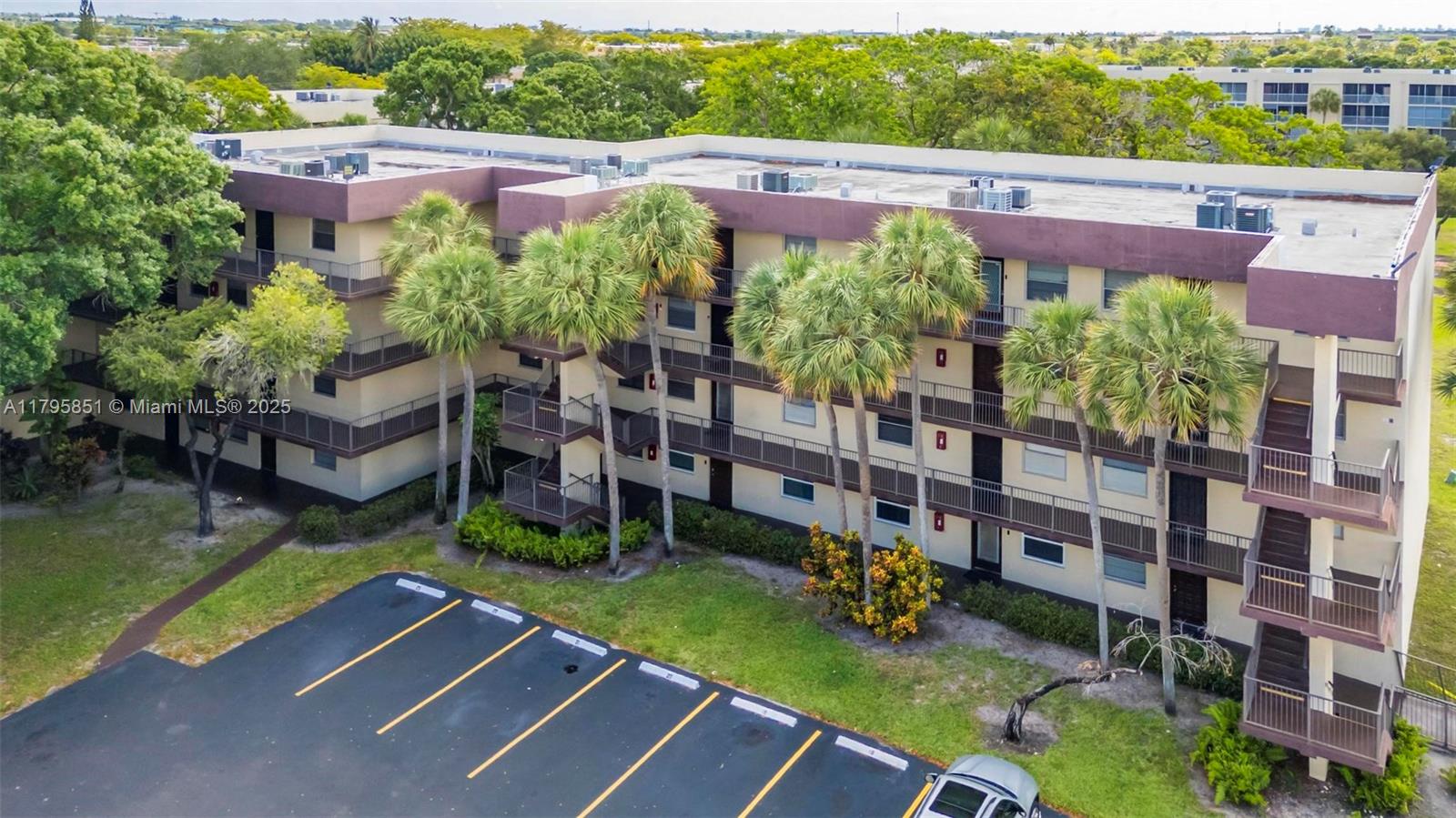 CYPRESS CHASE NORTH NO 2 - Residential