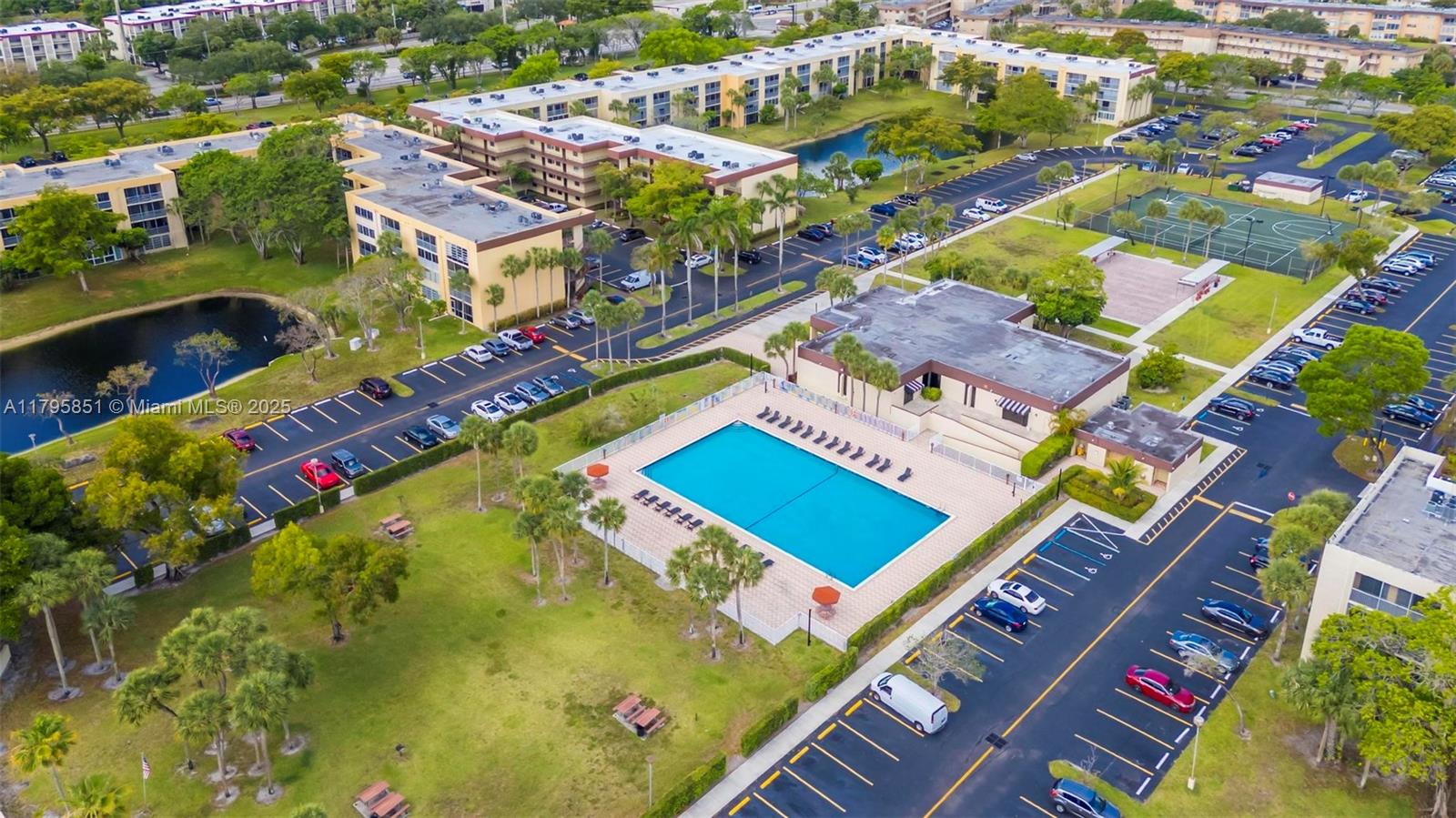 CYPRESS CHASE NORTH NO 2 - Residential