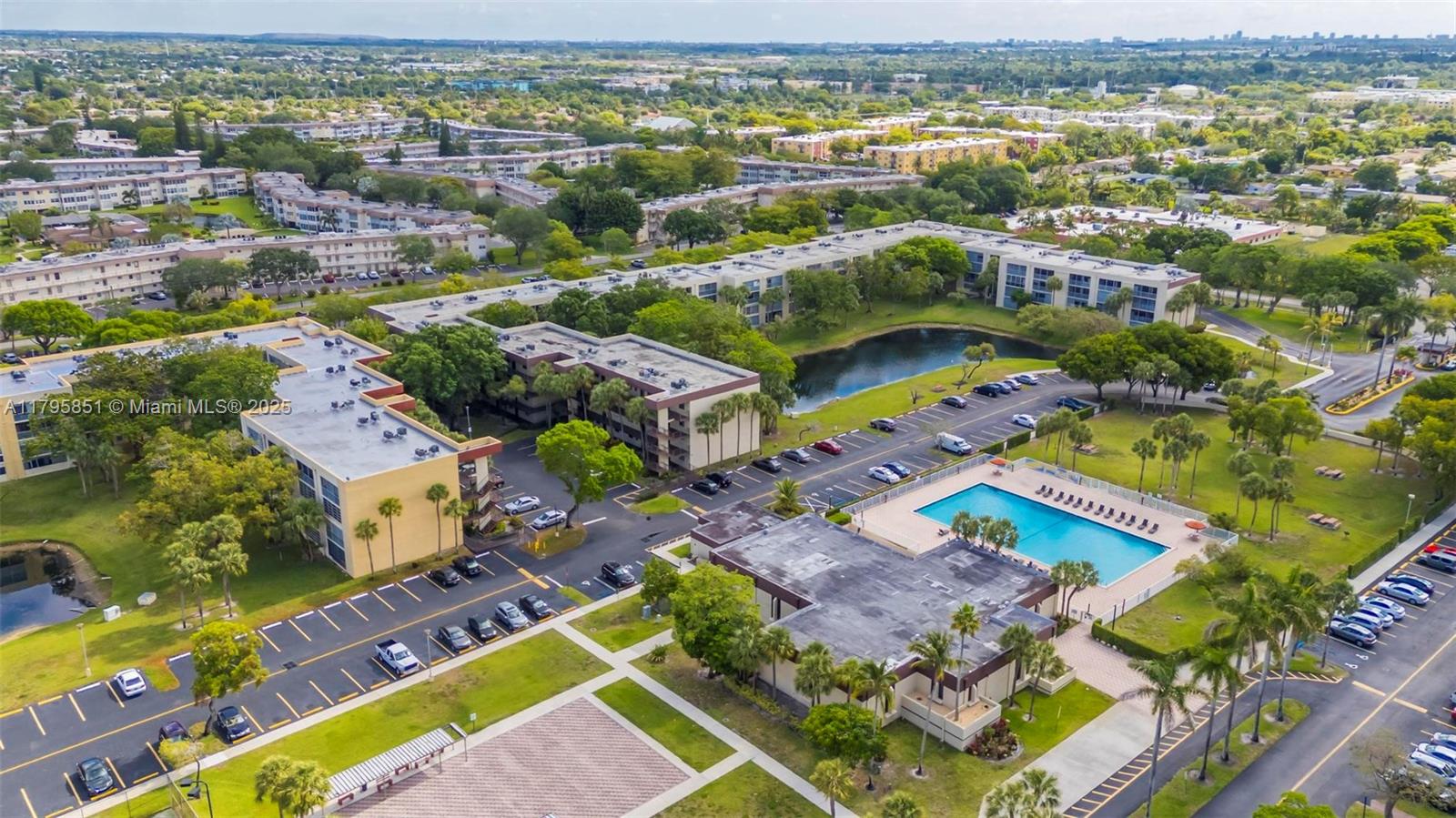 CYPRESS CHASE NORTH NO 2 - Residential