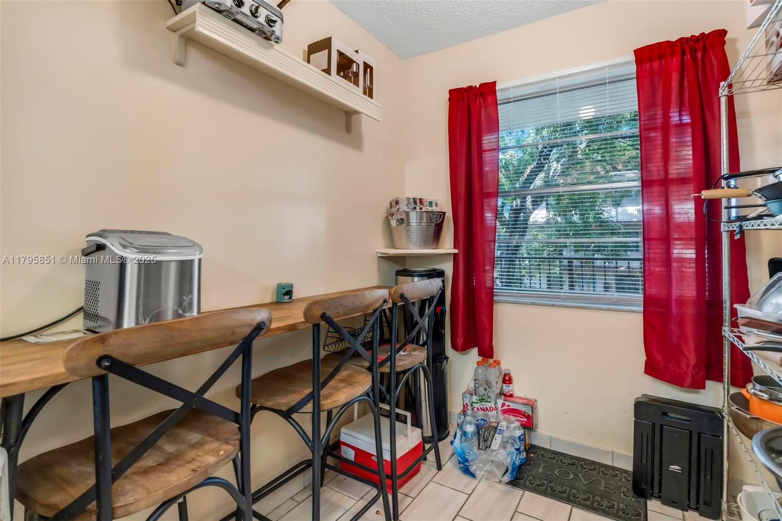 CYPRESS CHASE NORTH NO 2 - Residential