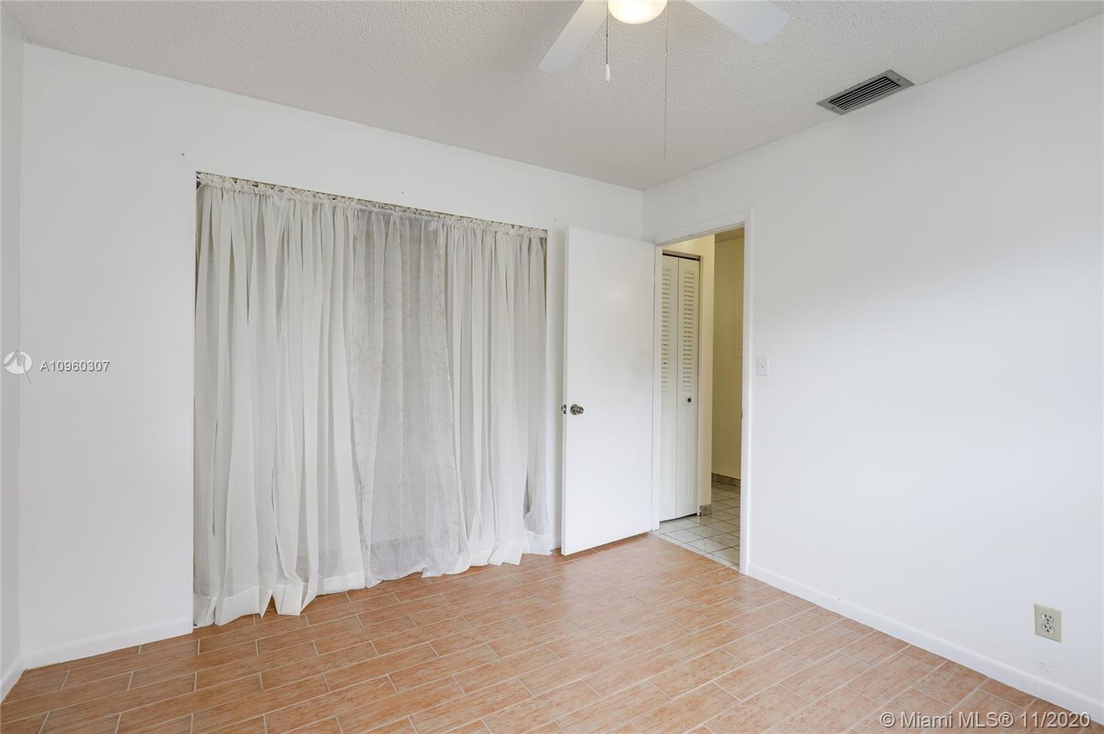 PALM-AIRE VILLAGE SEC 3 A - Residential