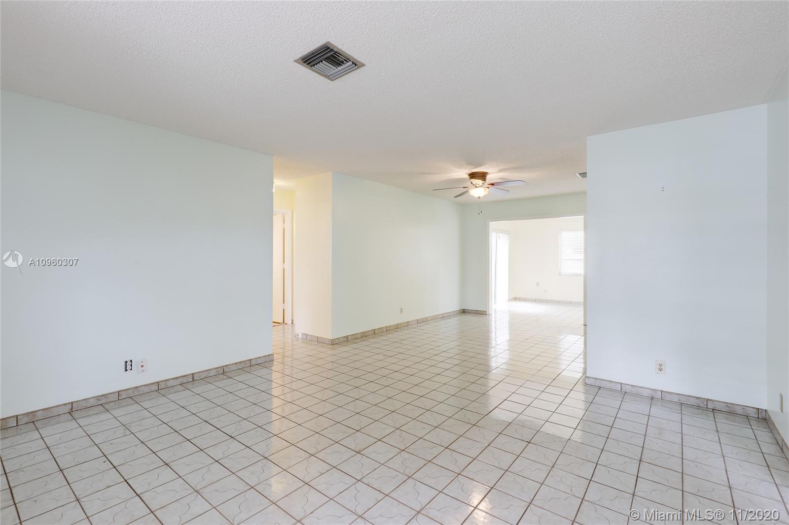 PALM-AIRE VILLAGE SEC 3 A - Residential