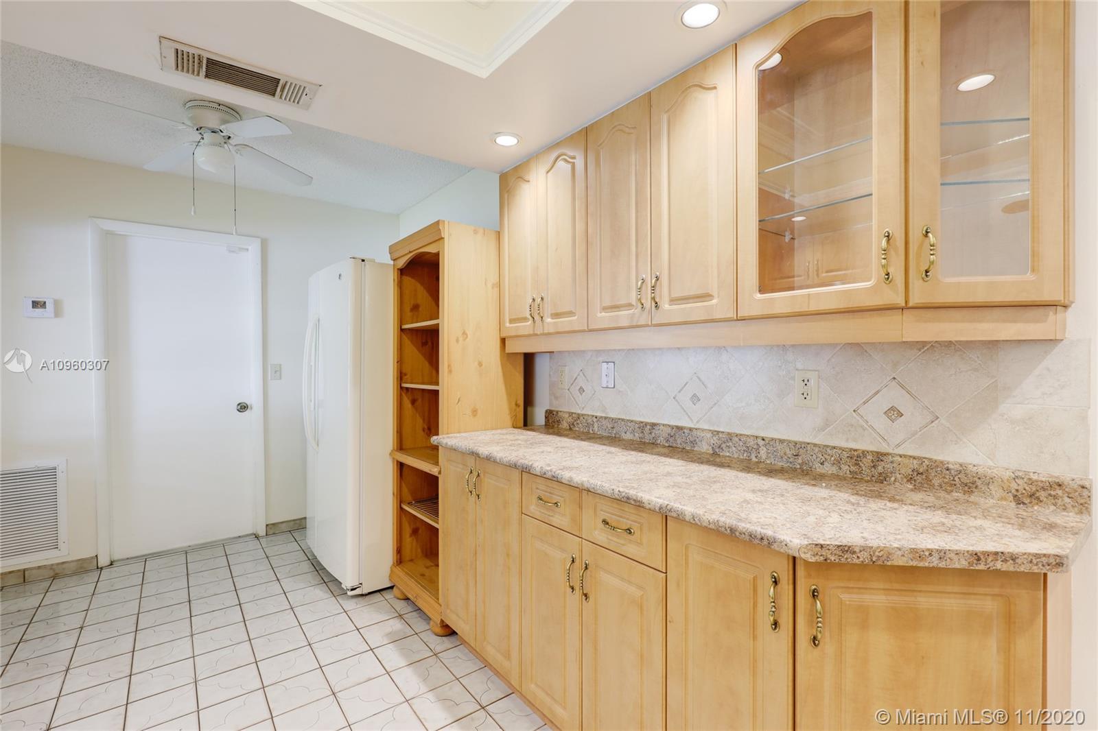 PALM-AIRE VILLAGE SEC 3 A - Residential