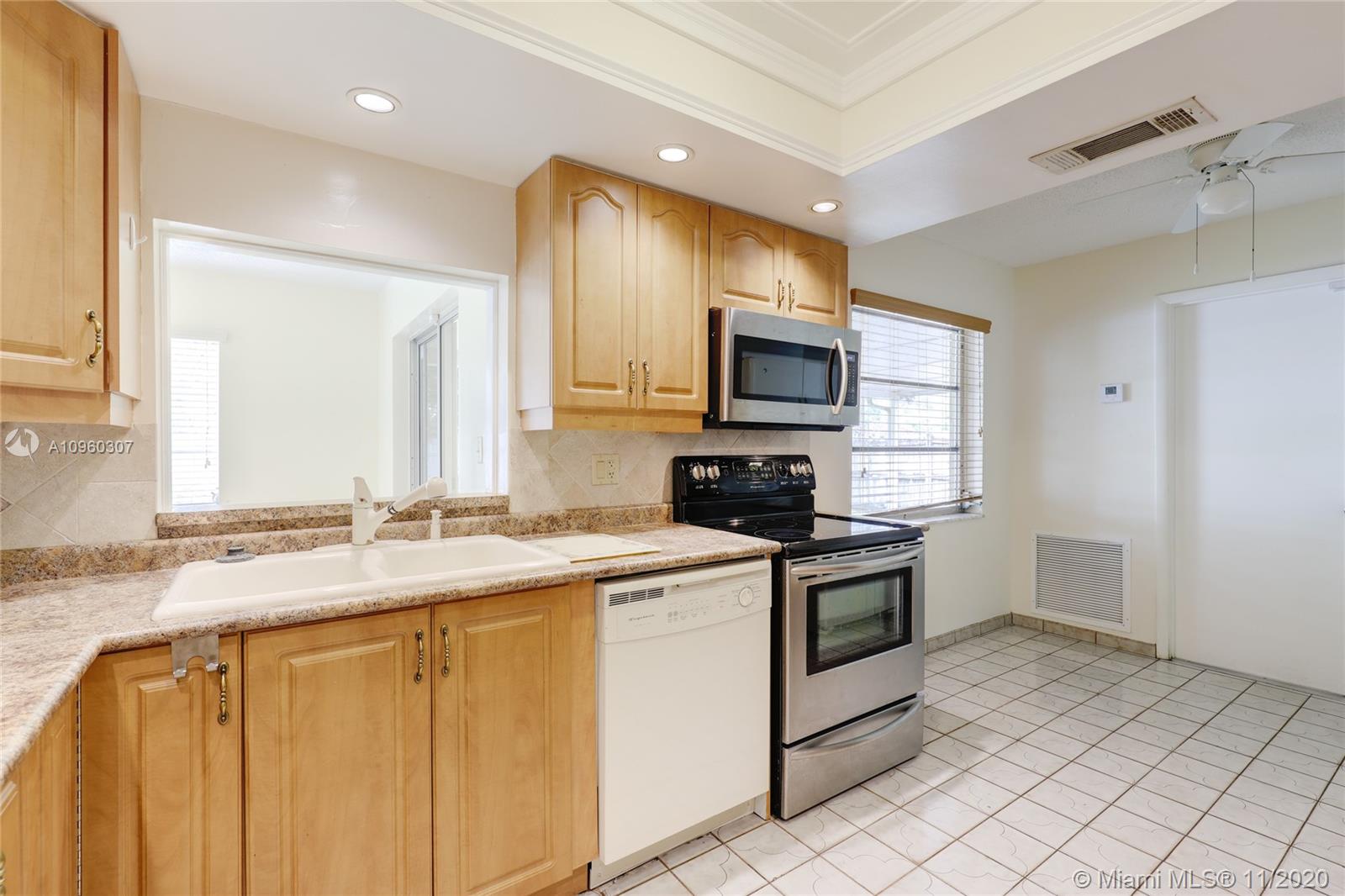 PALM-AIRE VILLAGE SEC 3 A - Residential