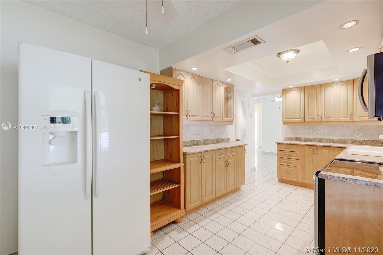 PALM-AIRE VILLAGE SEC 3 A - Residential