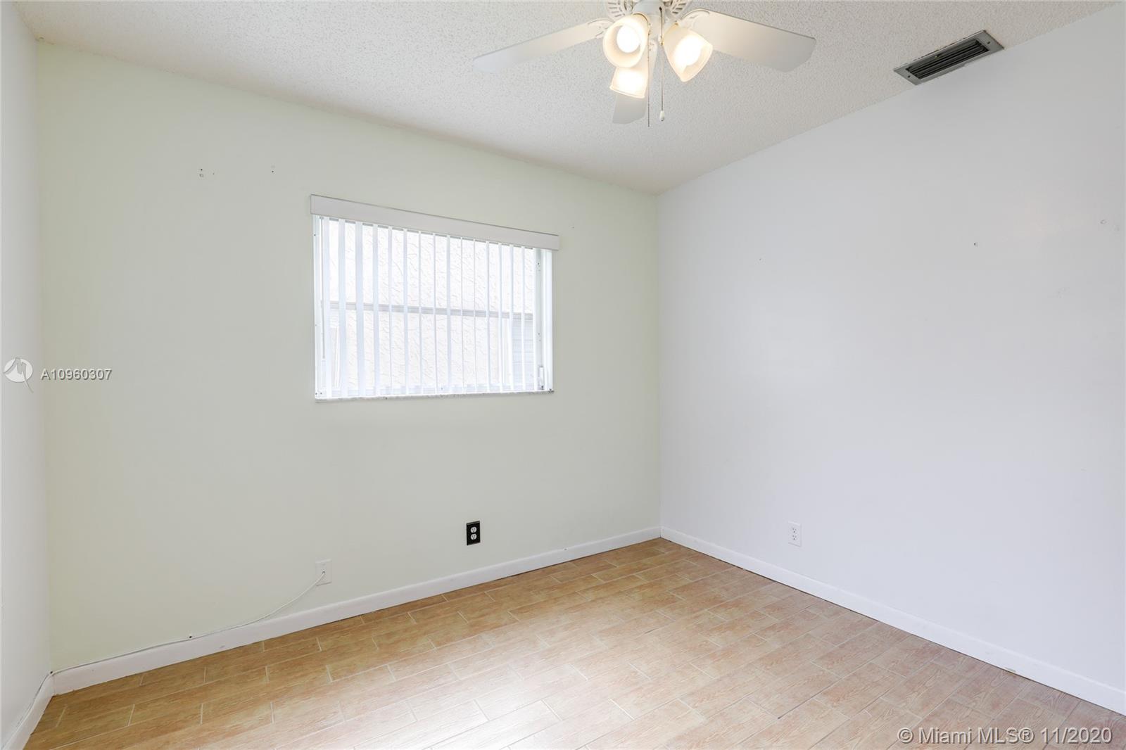 PALM-AIRE VILLAGE SEC 3 A - Residential