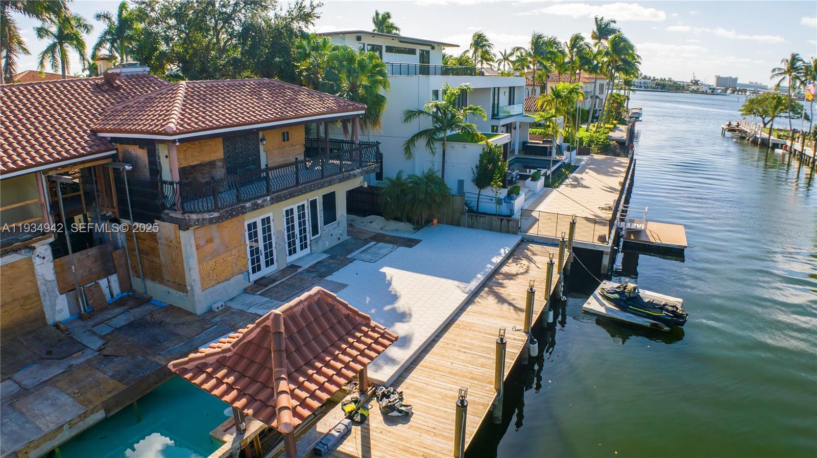 CORAL ISLES - Residential