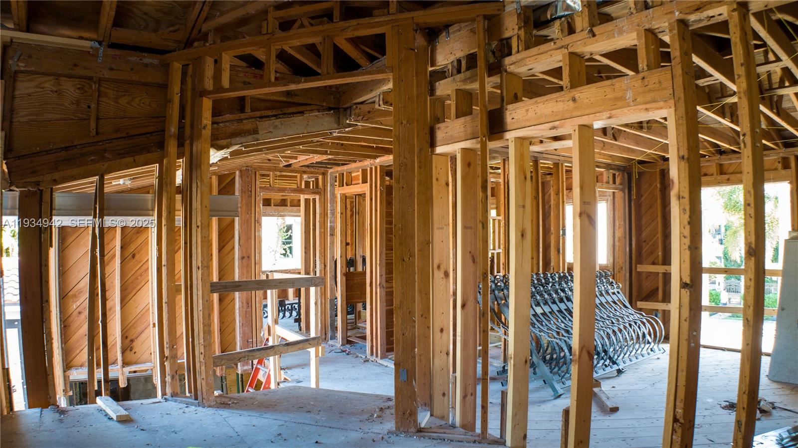 CORAL ISLES - Residential