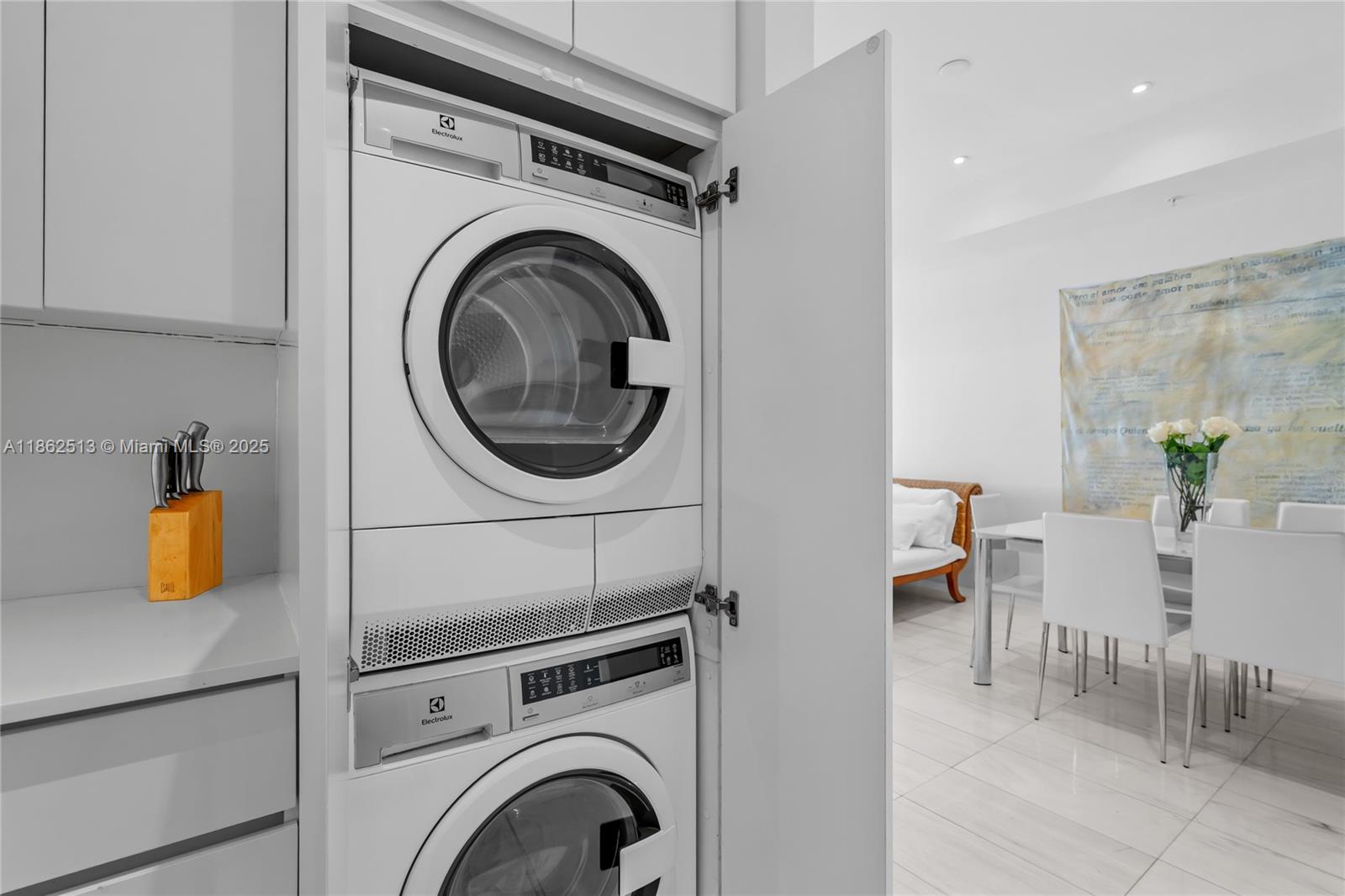 FLAMINGO SOUTH BEACH I CO - Residential