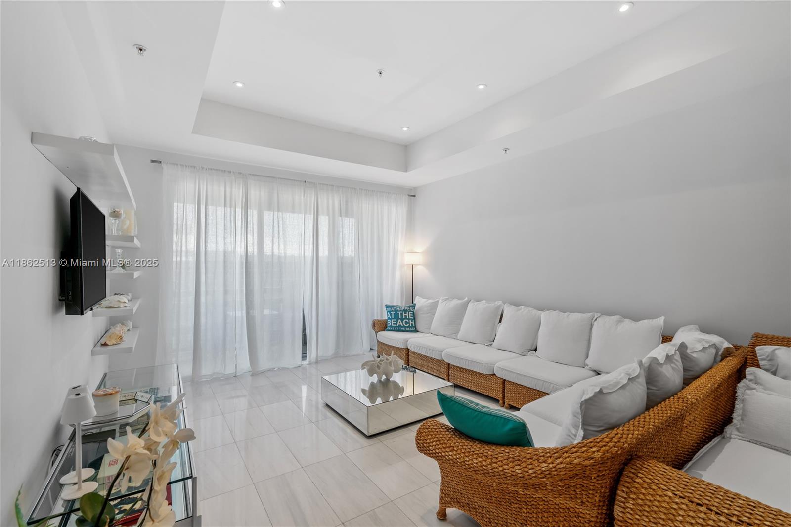 FLAMINGO SOUTH BEACH I CO - Residential