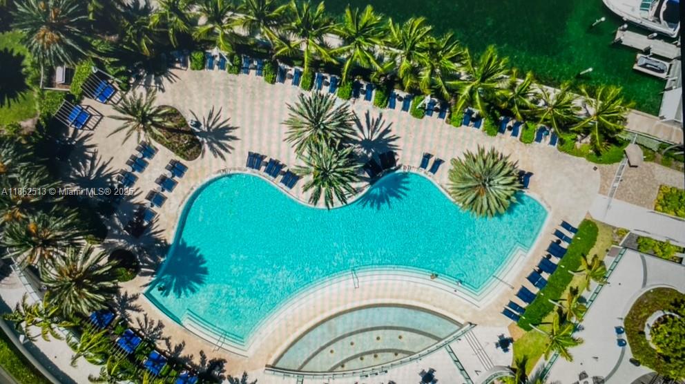 FLAMINGO SOUTH BEACH I CO - Residential