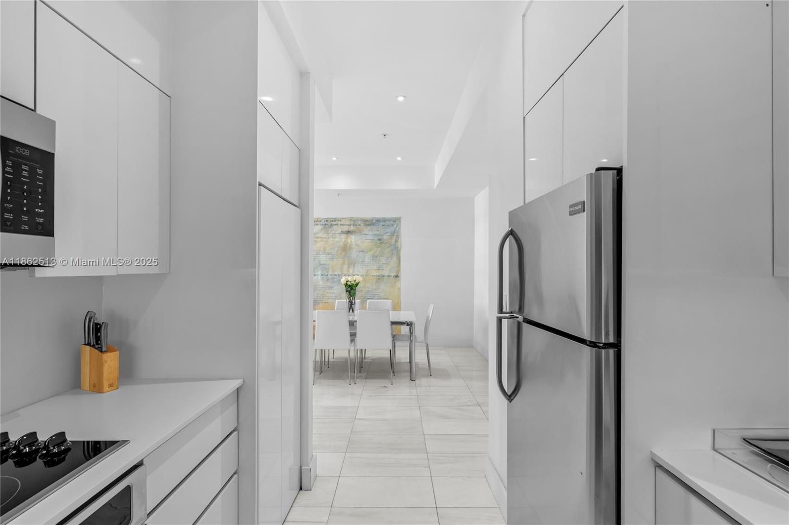 FLAMINGO SOUTH BEACH I CO - Residential