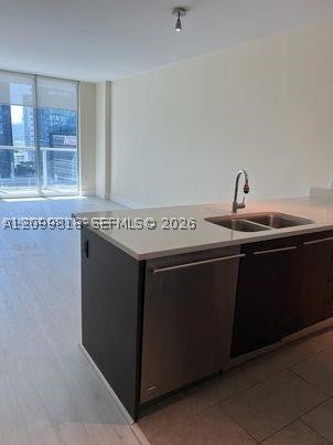 55 SE 6th St 2204