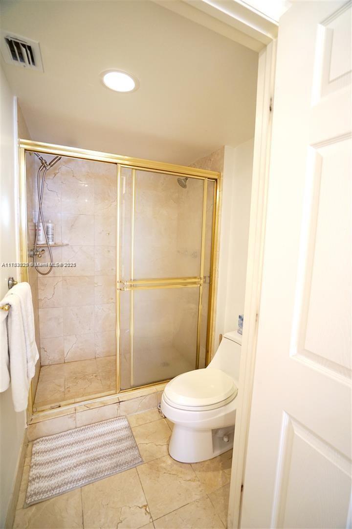 SANDS POINTE OCEAN BEACH - Residential Lease