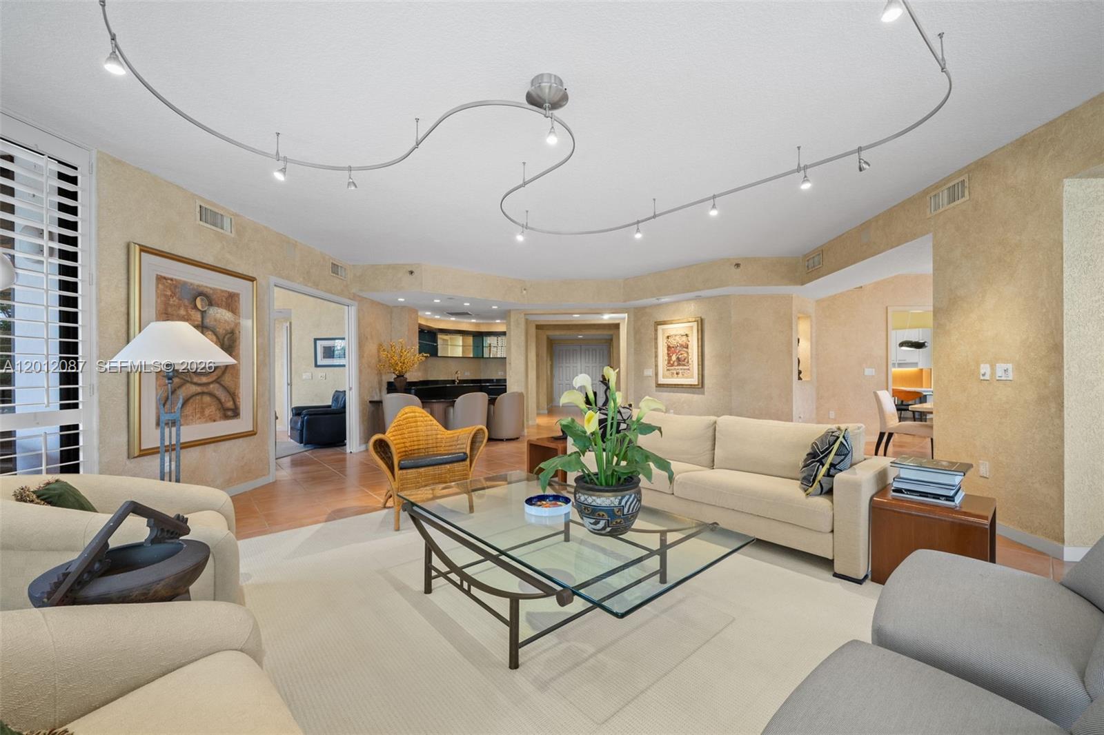 FAIRWAY POINT CONDO - Residential