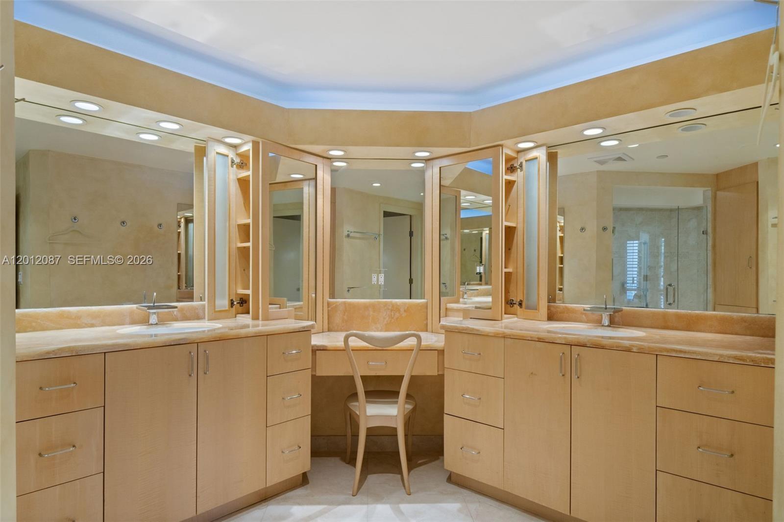 FAIRWAY POINT CONDO - Residential