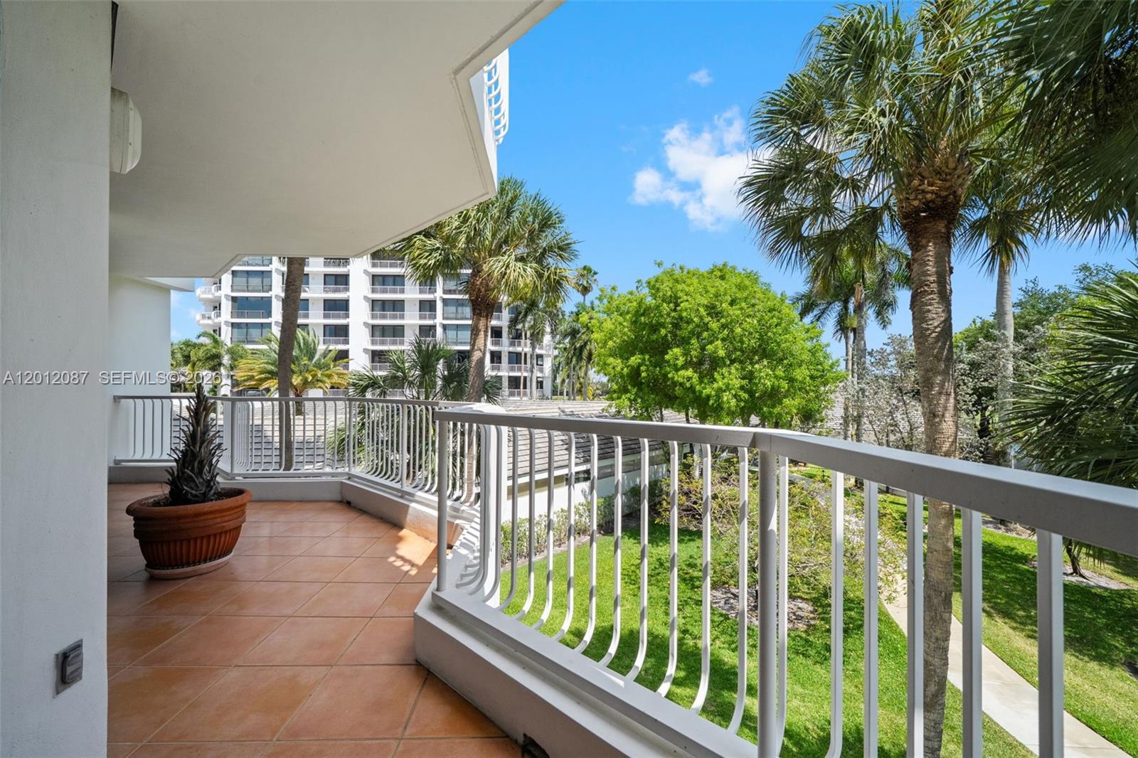 FAIRWAY POINT CONDO - Residential