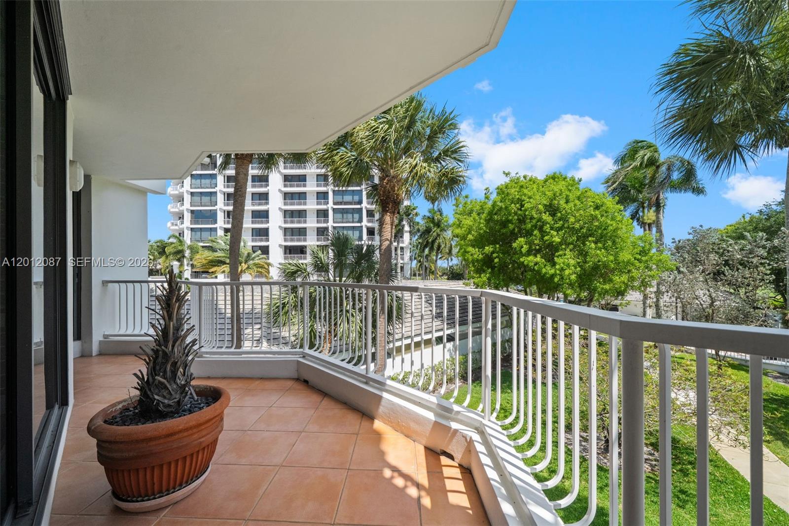 FAIRWAY POINT CONDO - Residential